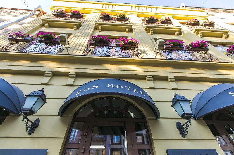 Bon Hotel — photo 5