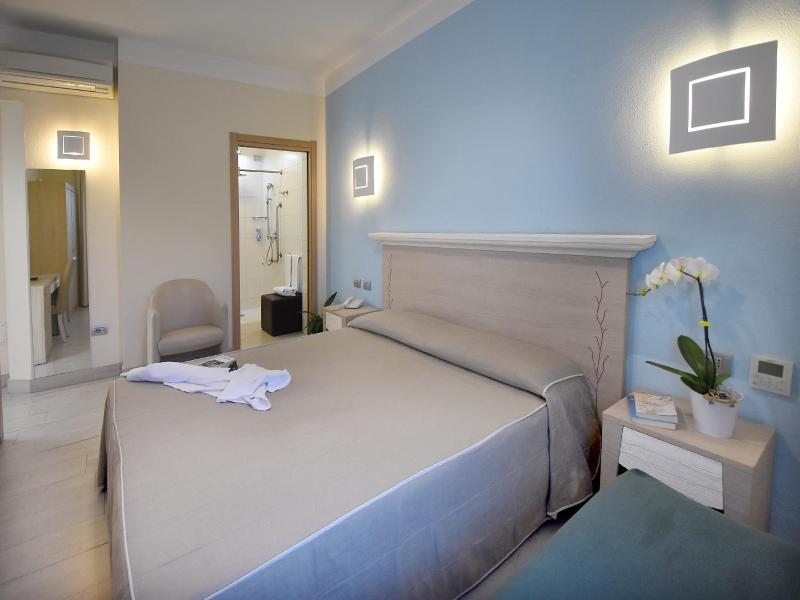 B&B Melanella image