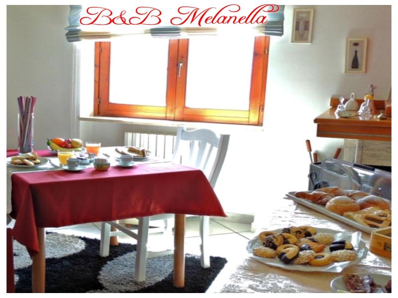 B&B Melanella image