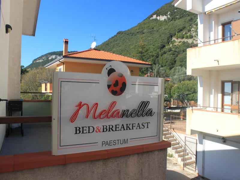 B&B Melanella image