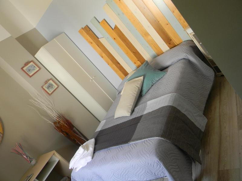 B&B Melanella image