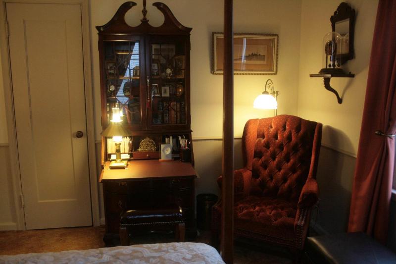 Moore House Bed And Breakfast image