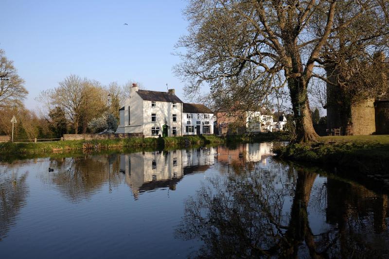 Fitzwarine House image