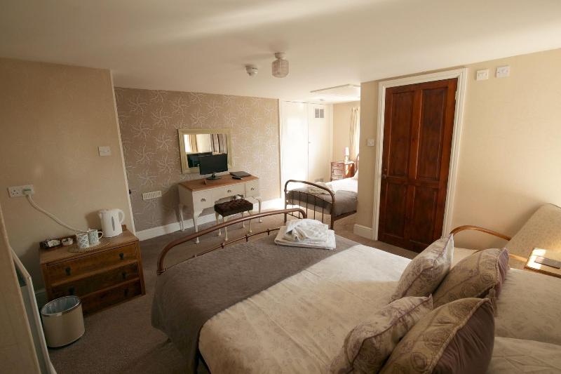 Fitzwarine House image