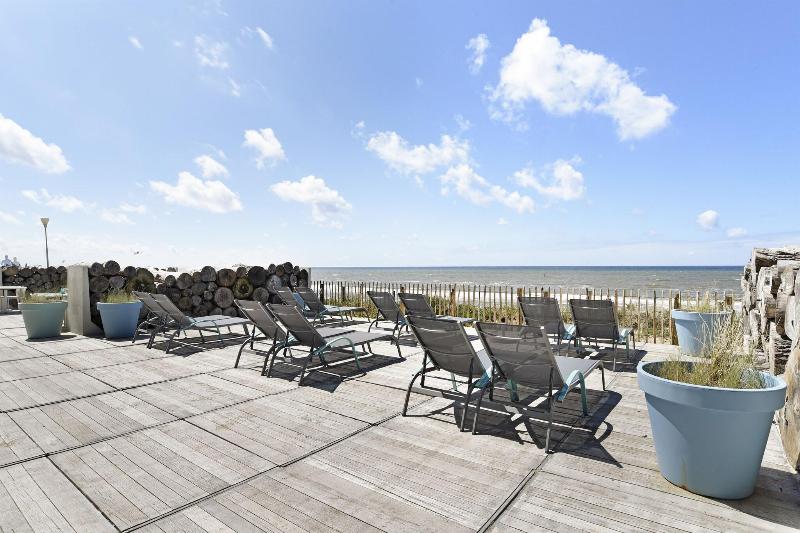 Beachhouse Hotel image