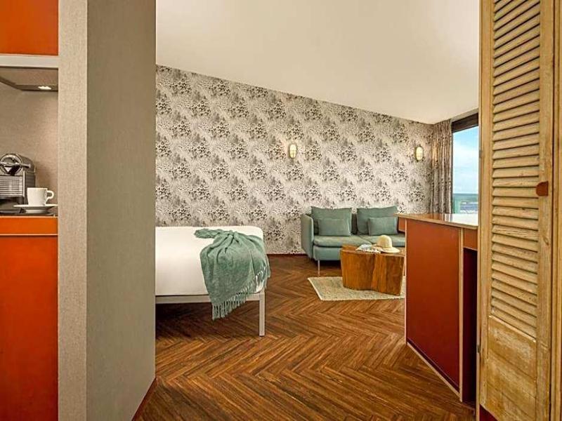 Beachhouse Hotel image