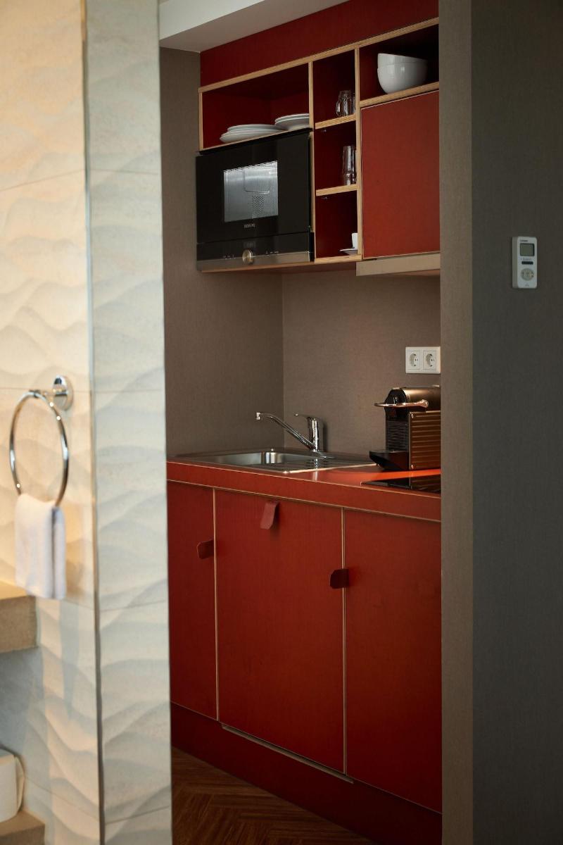 Beachhouse Hotel image