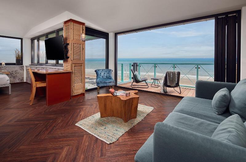 Beachhouse Hotel image