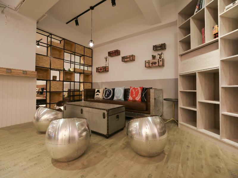 Flyinn Hostel image