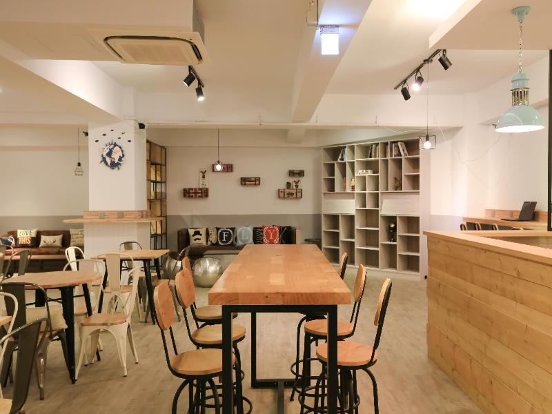 Flyinn Hostel image