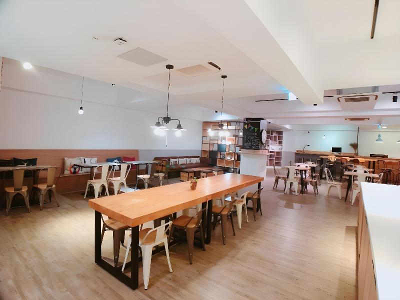 Flyinn Hostel image