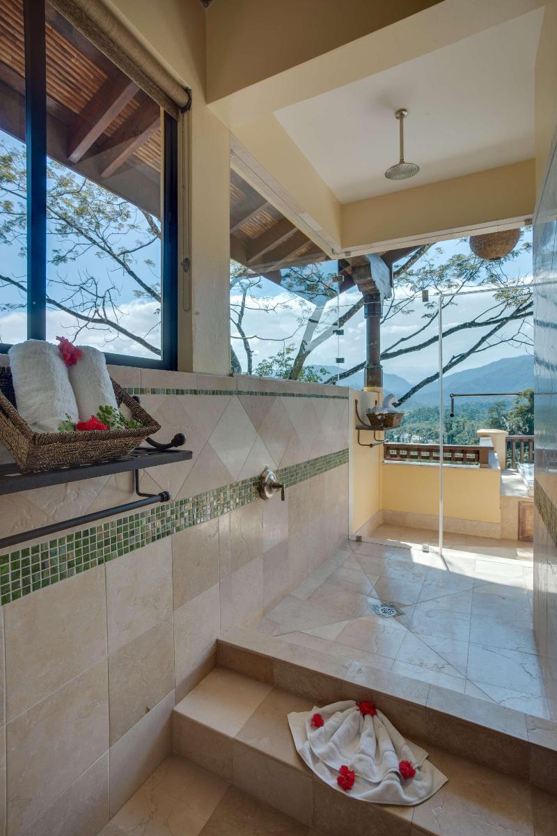 Sleeping Giant Rainforest Lodge image