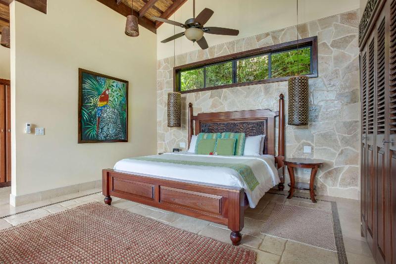 Sleeping Giant Rainforest Lodge image
