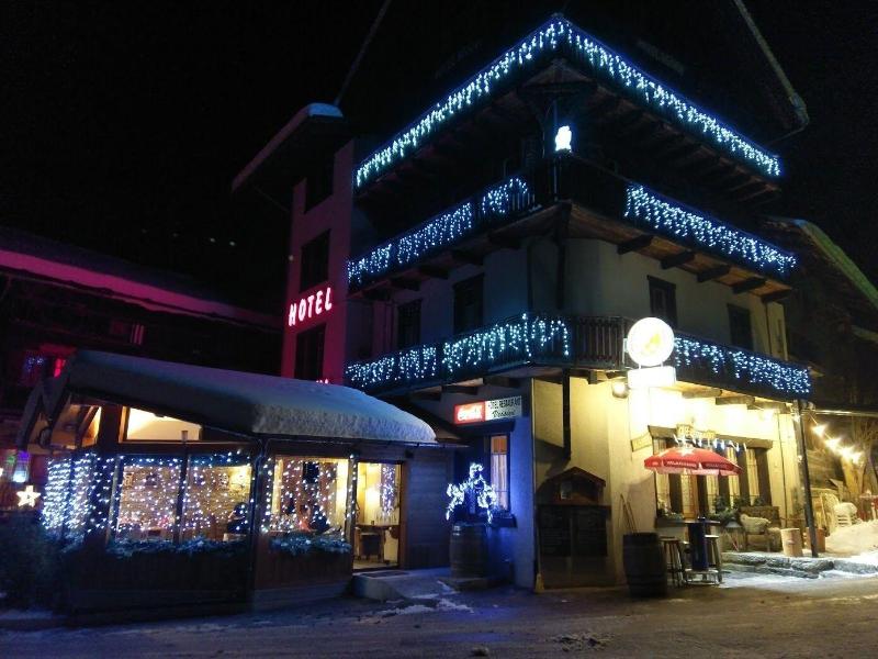 Hôtel Dents de Veisivi image