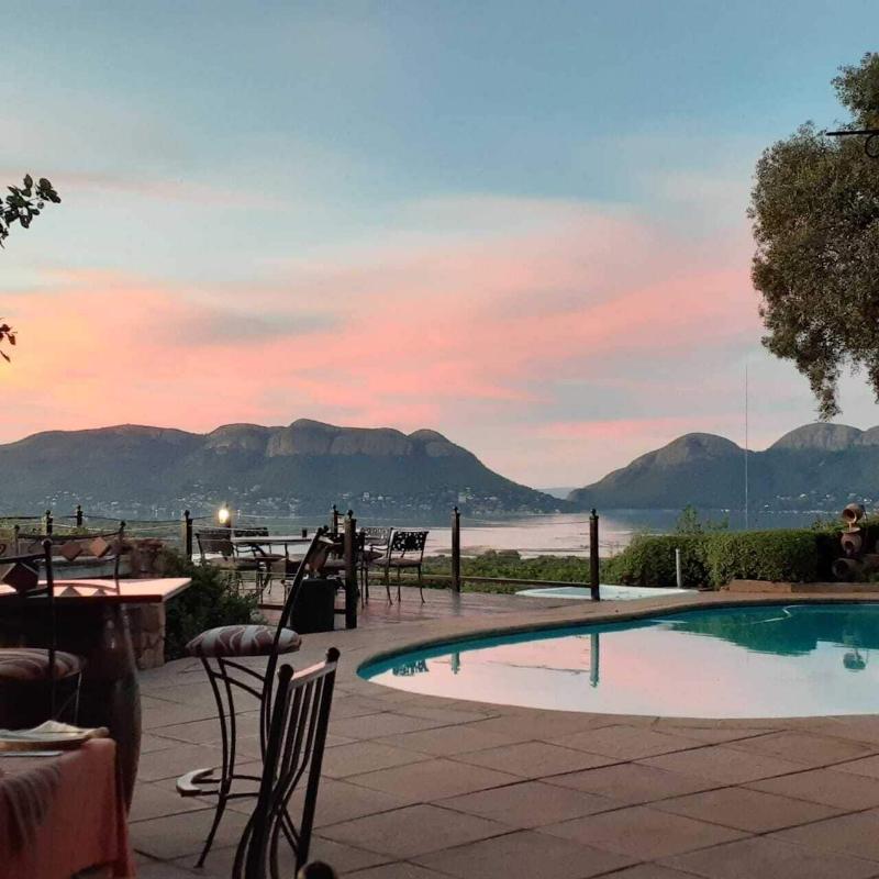 La Montagne Guest Lodge image