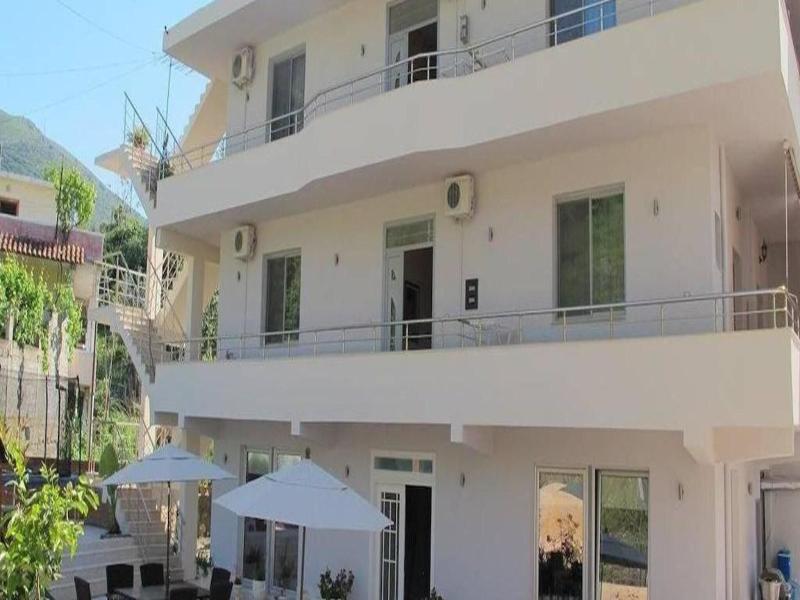 Hotel Nika image