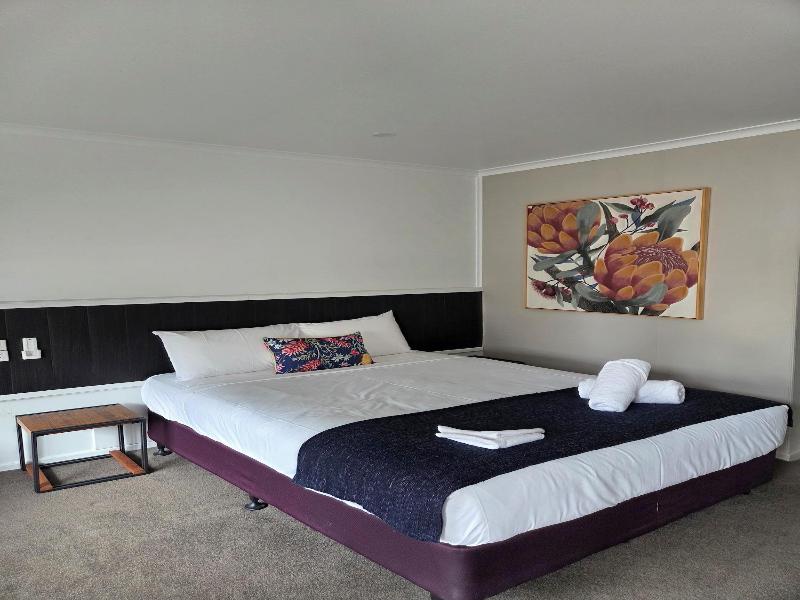 Finley Country Club Hotel Motel — general view