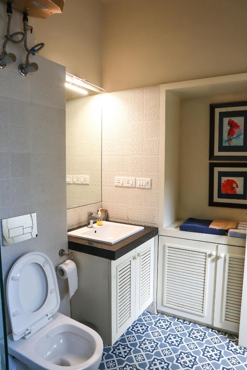 5/4 - Calcutta's freshest BnB image