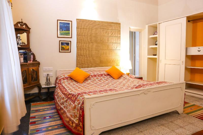 5/4 - Calcutta's freshest BnB image