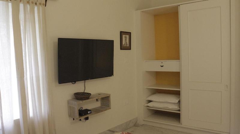 5/4 - Calcutta's freshest BnB image