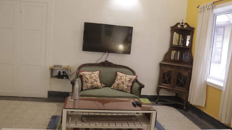 5/4 - Calcutta's freshest BnB image