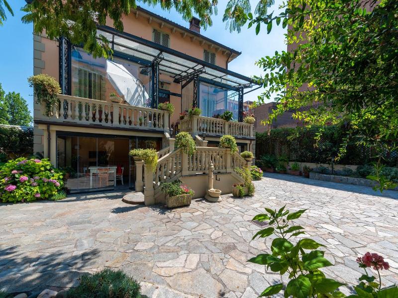 Villa Mery image