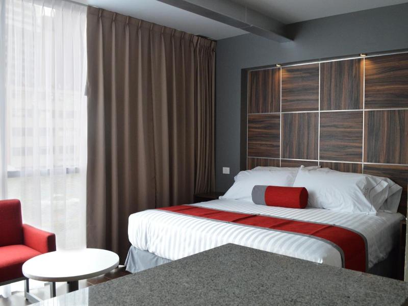 Hotel Block Suites image