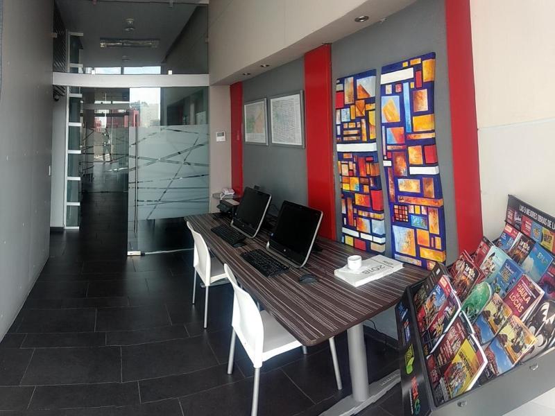 Hotel Block Suites image
