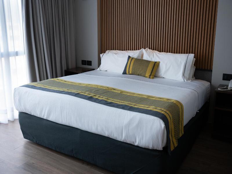 Hotel Block Suites image