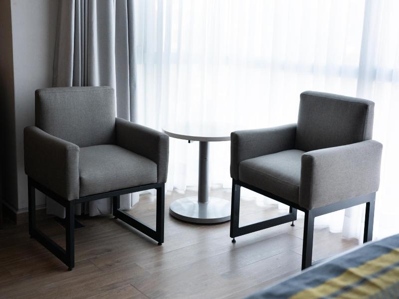 Hotel Block Suites image