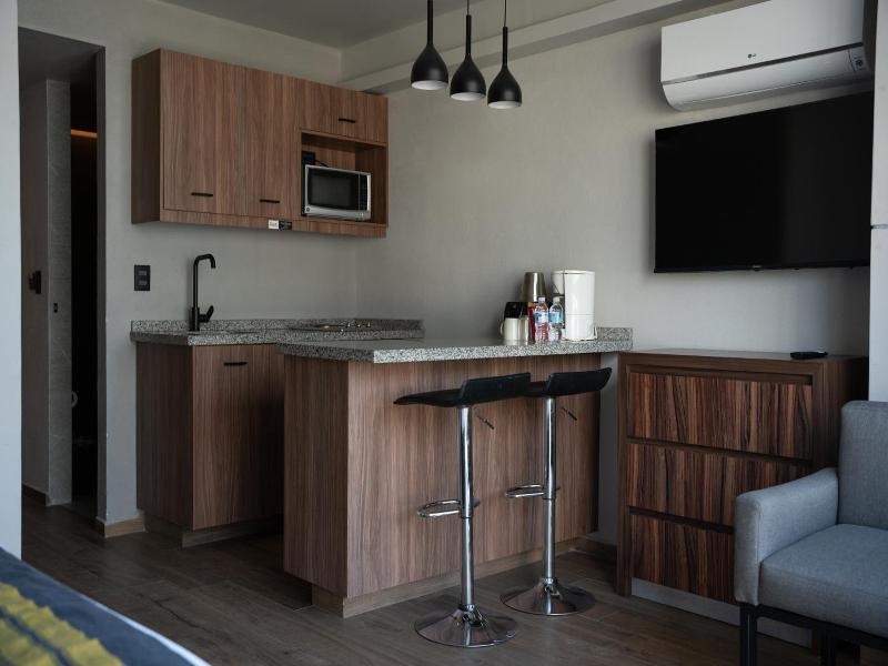 Hotel Block Suites image