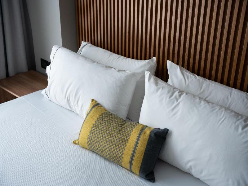 Hotel Block Suites image