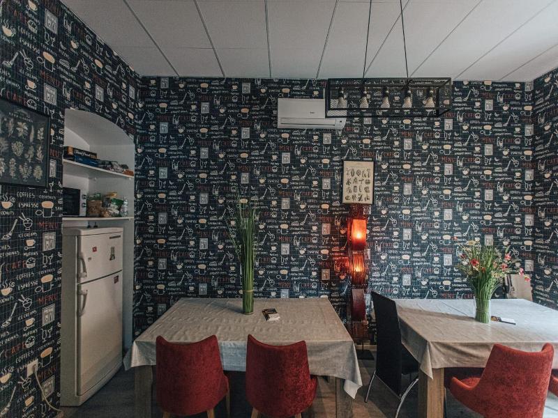 Palmers Lodge Hostel image