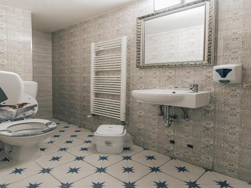 Palmers Lodge Hostel image