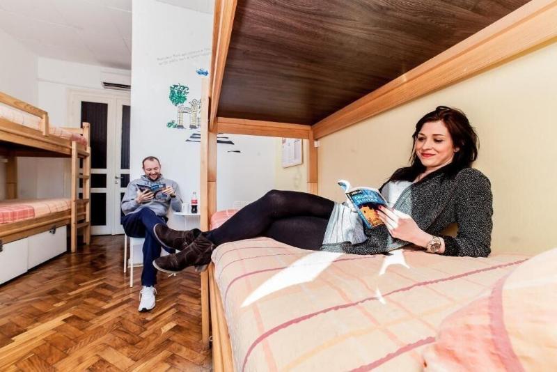 Palmers Lodge Hostel image