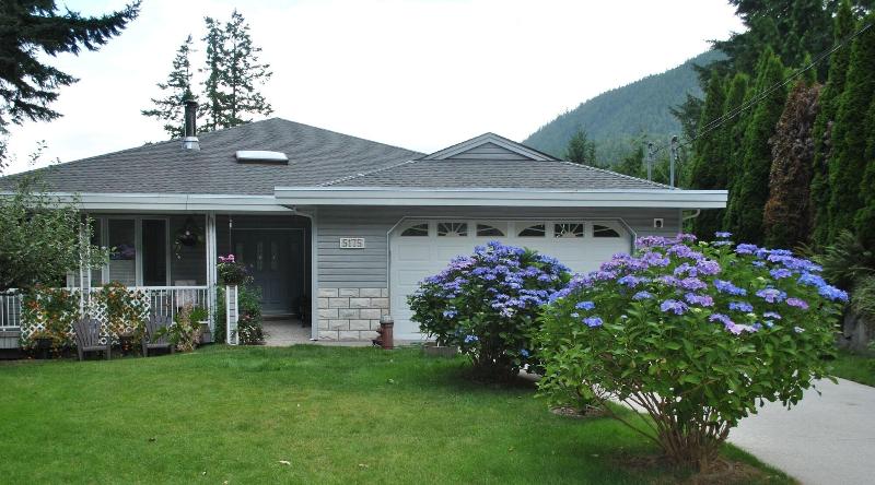 Madeira Park Bed And Breakfast