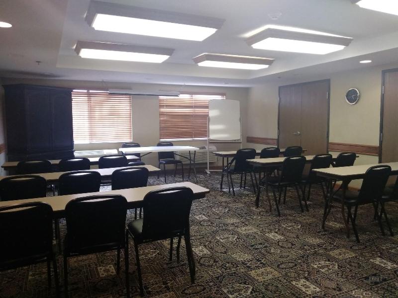 Madelia Hotel & Suites image