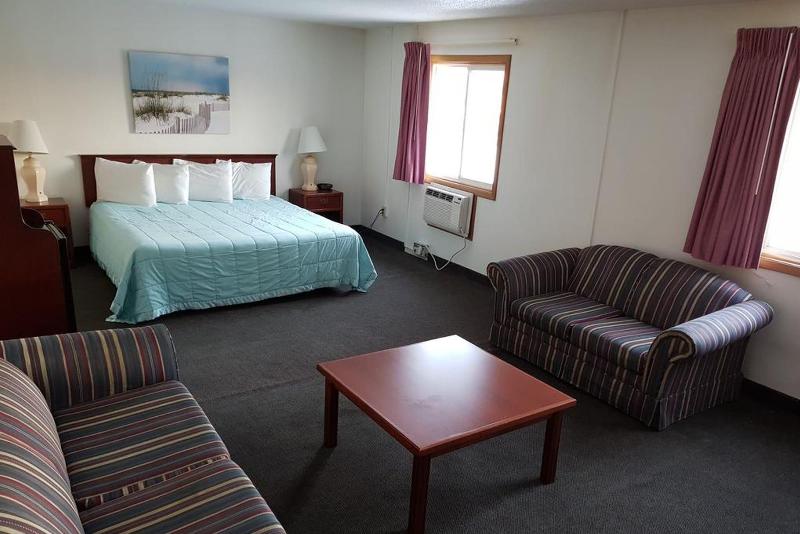 Sky-Palace Inn & Suites Northfield image