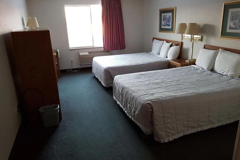 Sky-Palace Inn & Suites Northfield image