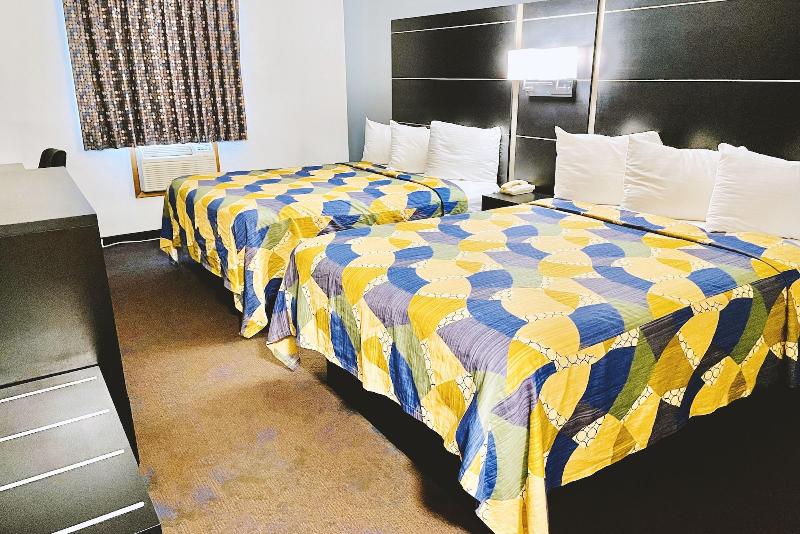 Sky-Palace Inn & Suites Northfield image