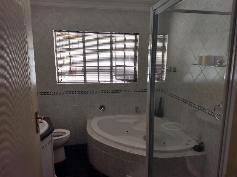 Villa Schreiner Guest House image