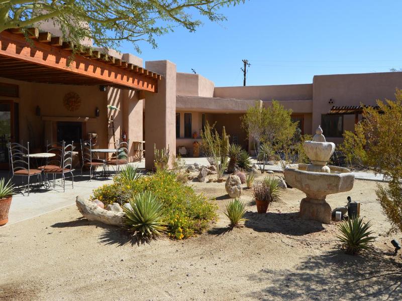 Borrego Valley Inn image
