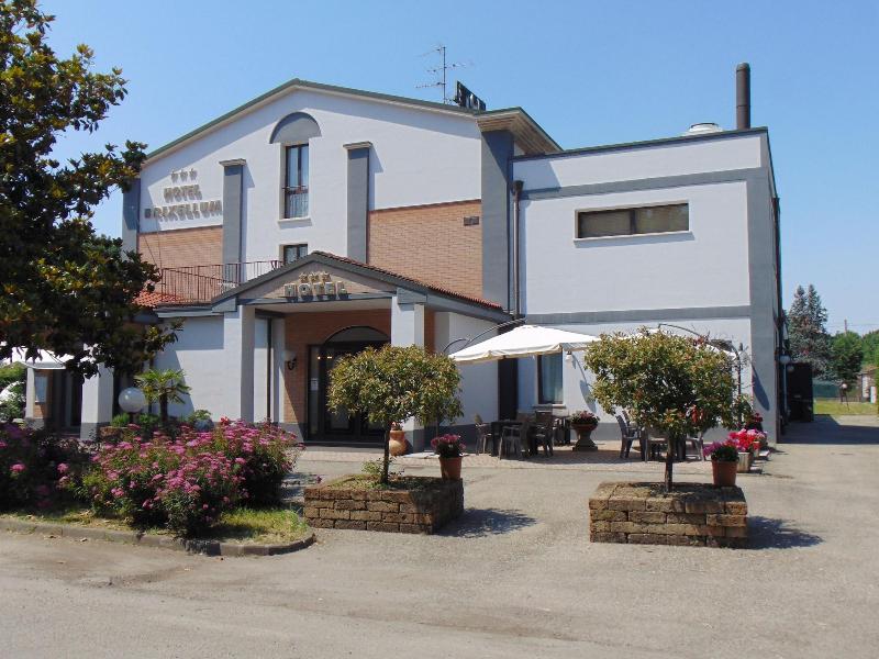 Hotel Brixellum image