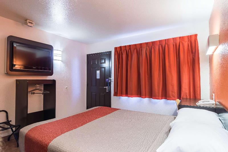 Motel 6 Oroville, CA image
