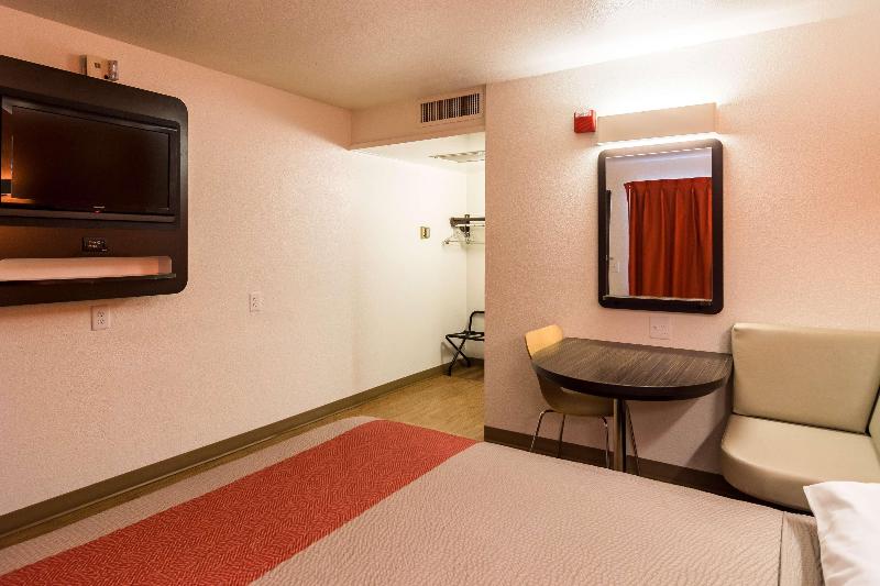 Motel 6 Oroville, CA image