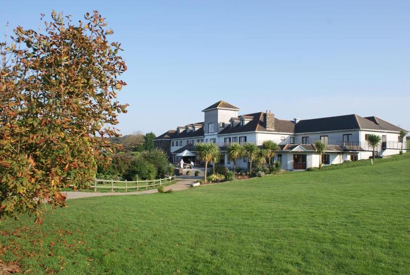 Bowood Park Hotel image