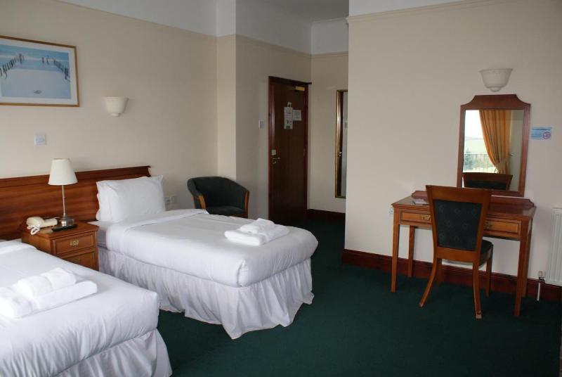 Bowood Park Hotel image