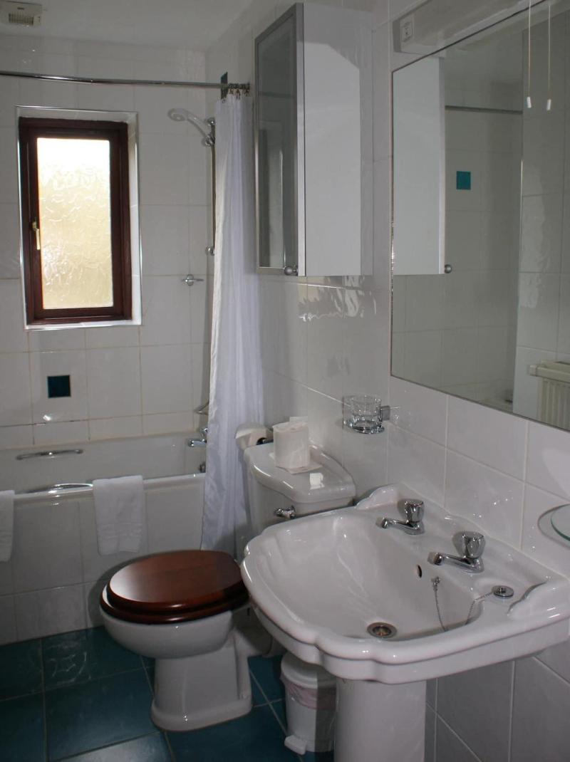 Bowood Park Hotel image