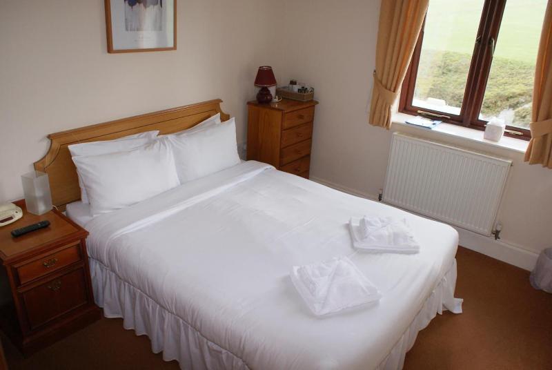 Bowood Park Hotel image