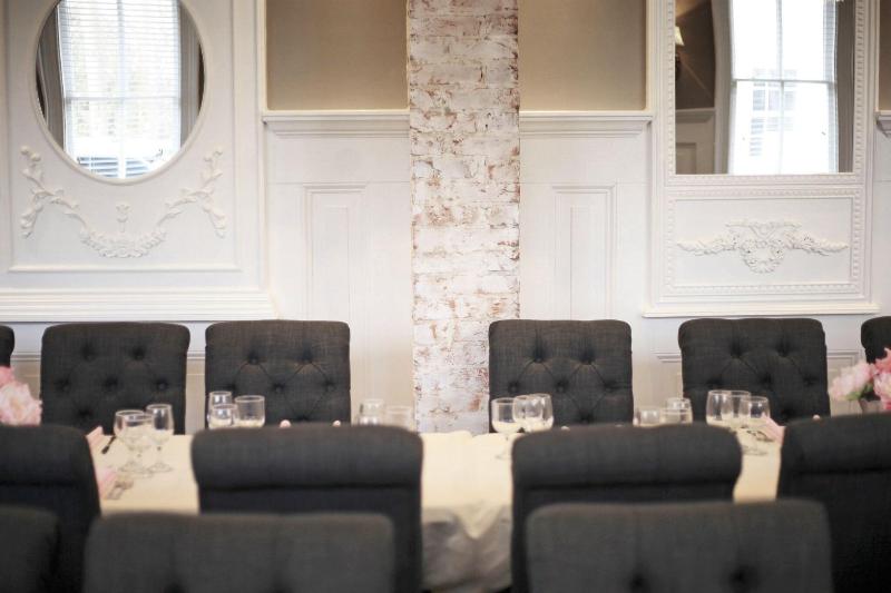 Hotel Laurance image